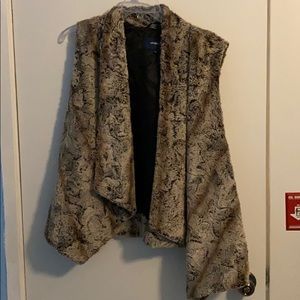 Eloquii faux fur vest 22/24